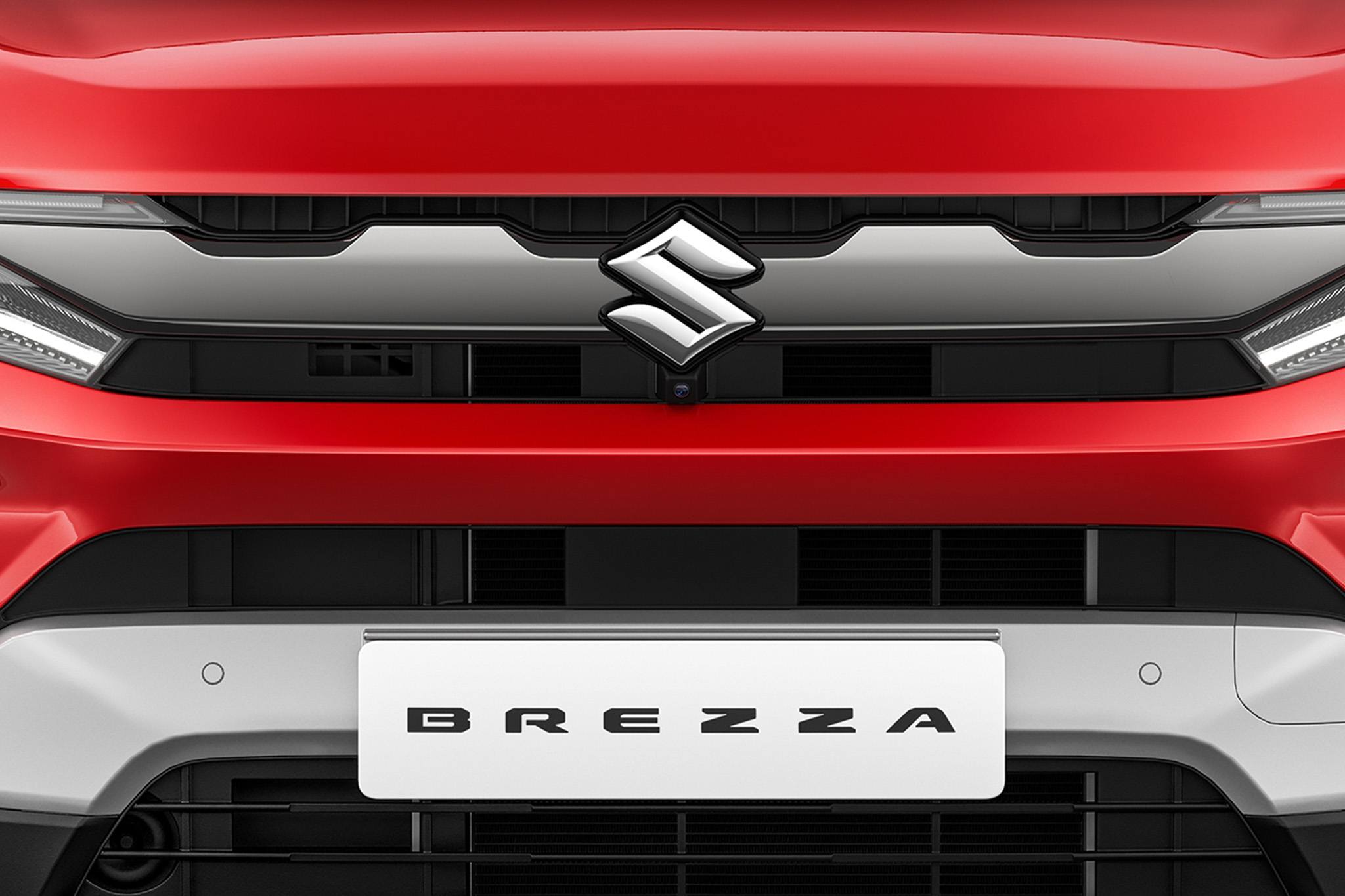 BOLD FRONT GRILLE WITH DARK CHROME ACCENTS